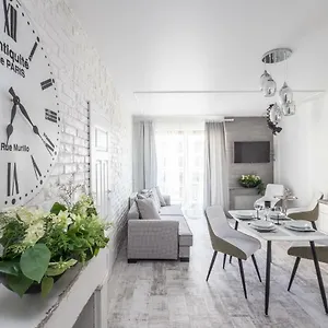 Good Time Business Center Апартаменты
